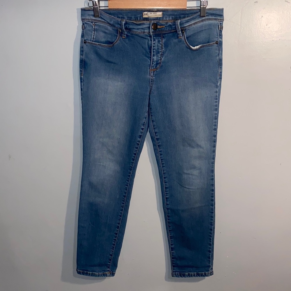 Free people skinny jean size 30